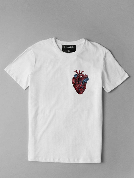 Tee Corazón bordado a color